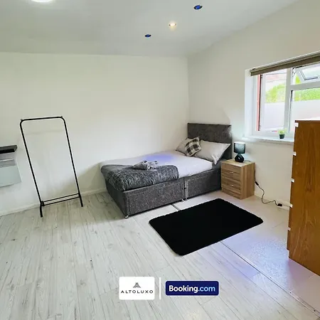 Apartment Inactive The Serviced By Altoluxoexperience Short Lets & Serviced With Free Wifi *